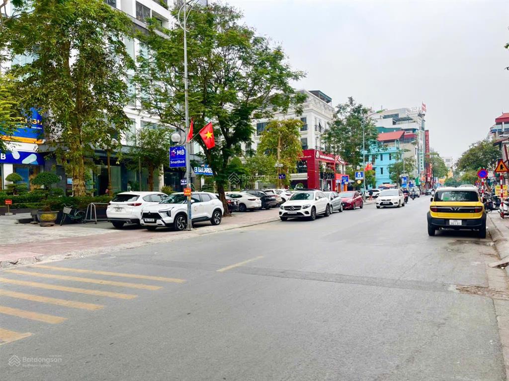 3 ô tô tránh, phân lô, vỉa hè, kd, phố nguyễn sơn, gia thụy, l. biên, dt 90 m, mt 5.9 m, giá 23 tỷ7