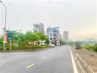 Lô góc, khu plô đg, vỉa hè, 4 ôtô tránh, kd, đồng thanh, giang biên, dt 100 m, mt 9 m, giá 19 tỷ 8
