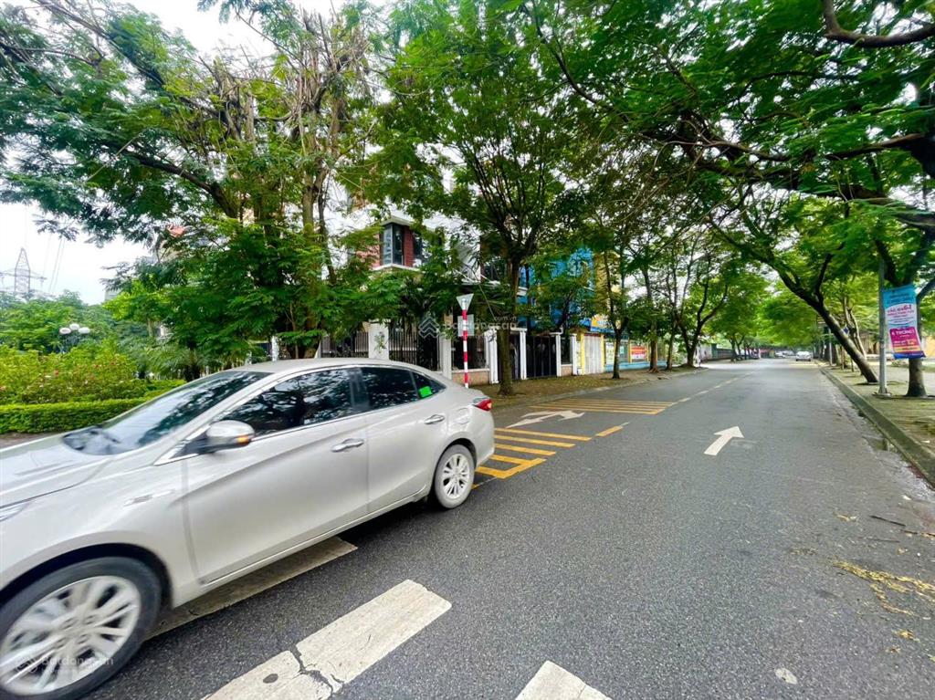 Phân lô, 3 ô tô tránh, kinh doanh, phố tư đình, cổ linh, long biên, dt 260 m, mt 7.7 m, giá 43 tỷ 9