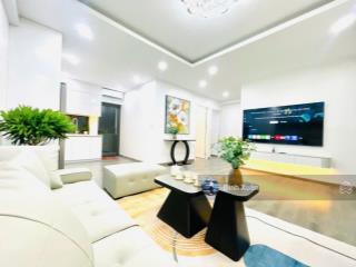 Bán gấp nhà tập thể thái thịnh, 60m2, 2 ngủ thoáng sáng, full đồ ở ngay