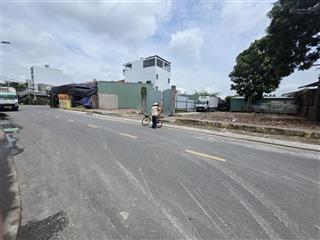 Chính chủ cần bán lô đất mặt tiền đường 8 gần cao đẳng công thương , chung cư 9 view. 88m2