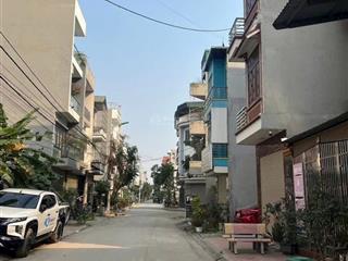 Bán đất dịch vụ thăng long 9 lai xá 140.6m2 giá 21.3tỷ