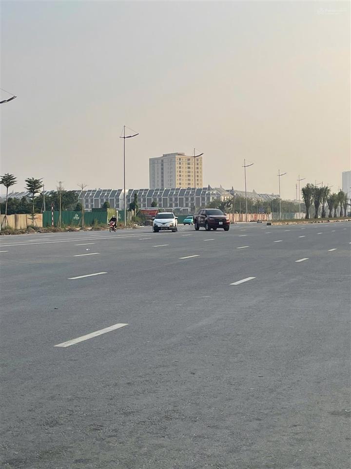 Bán đất phân lô lai xá kim chung hoài đức 60m2 giá 11,8 tỷ hai mặt đường