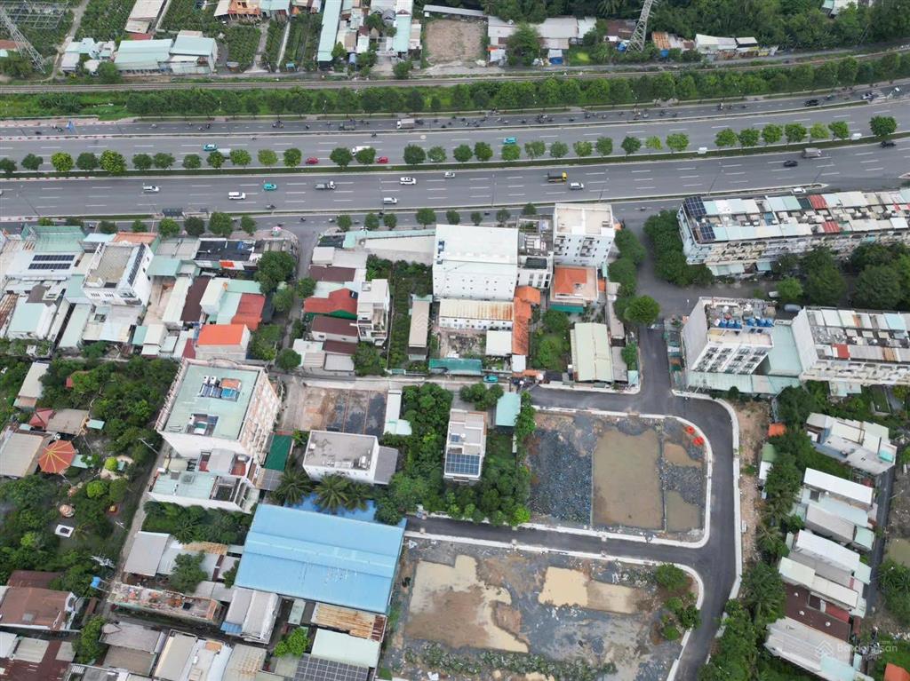 Gửi bán 2 nền f0 hẻm 526, p.linh đông