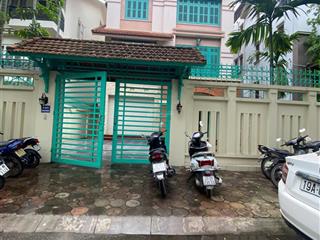 Cho thuê biệt thự bán đảo linh đàm, hoàng mai. dt 250m2, 4 tầng, mt 10m, đầy đủ đh, nl, giá 40tr/th