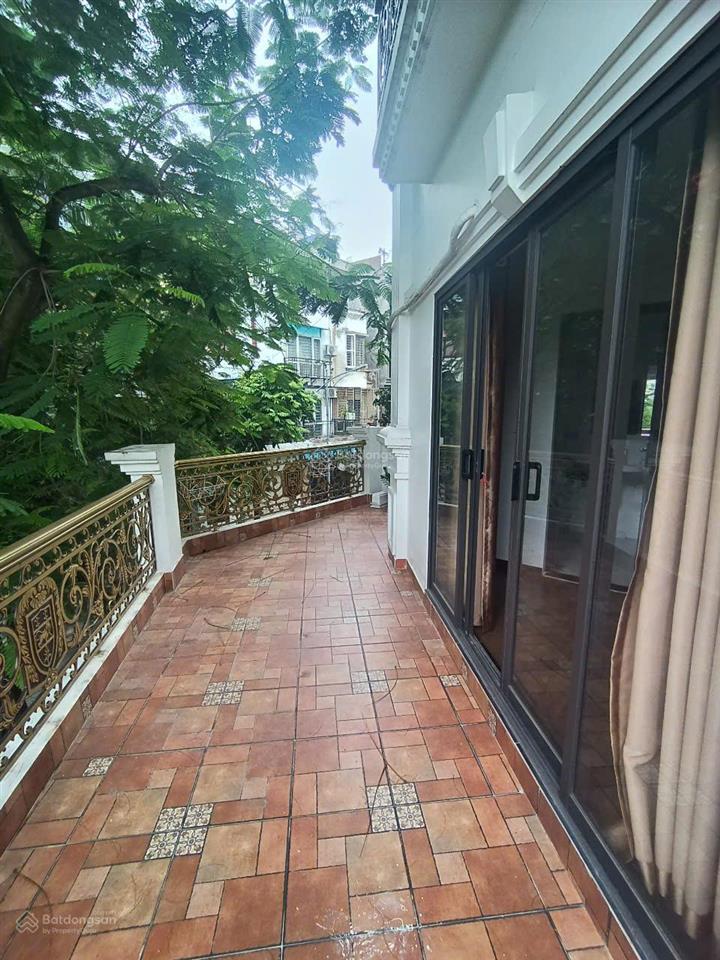 Cho thuê nhà kđt văn phú, hà đông. dt 75m2, 5 tầng, mt 5m, full điều hoà, nóng lạnh, giá 25tr/th
