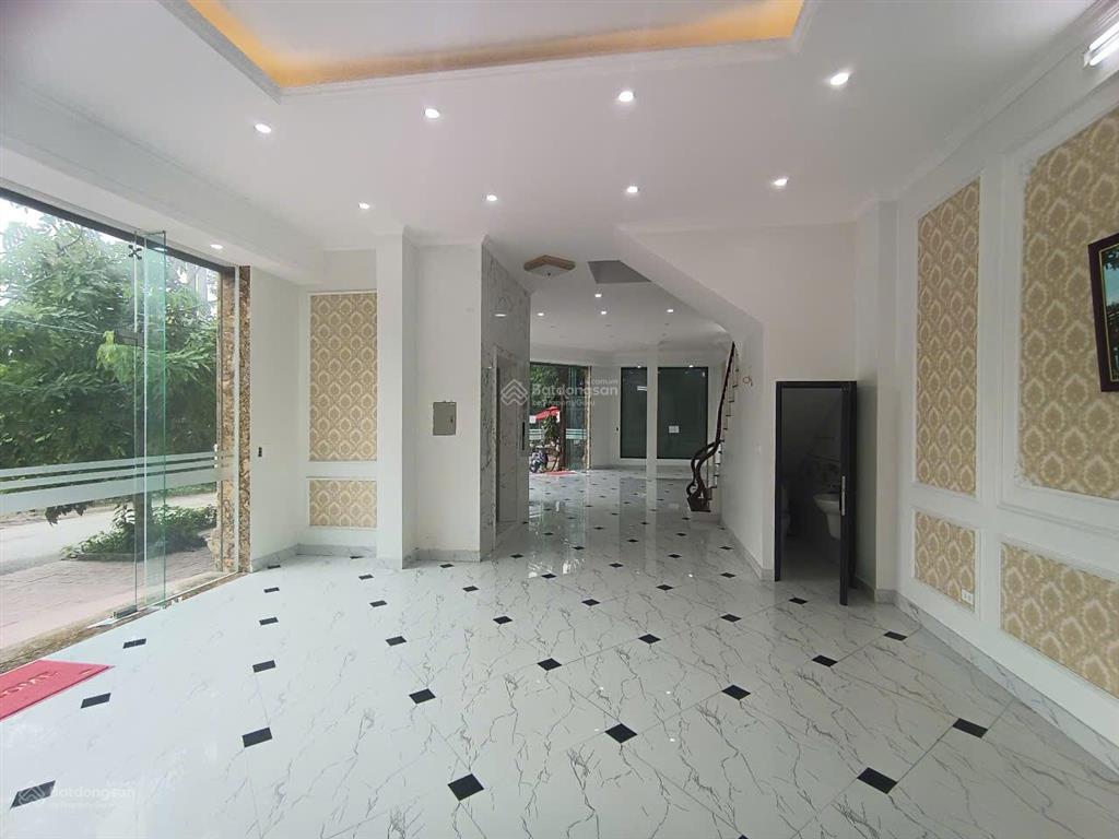 Cho thuê nhà kđt văn phú, hà đông. dt 75m2, 5 tầng, mt 5m, full điều hoà, nóng lạnh, giá 25tr/th