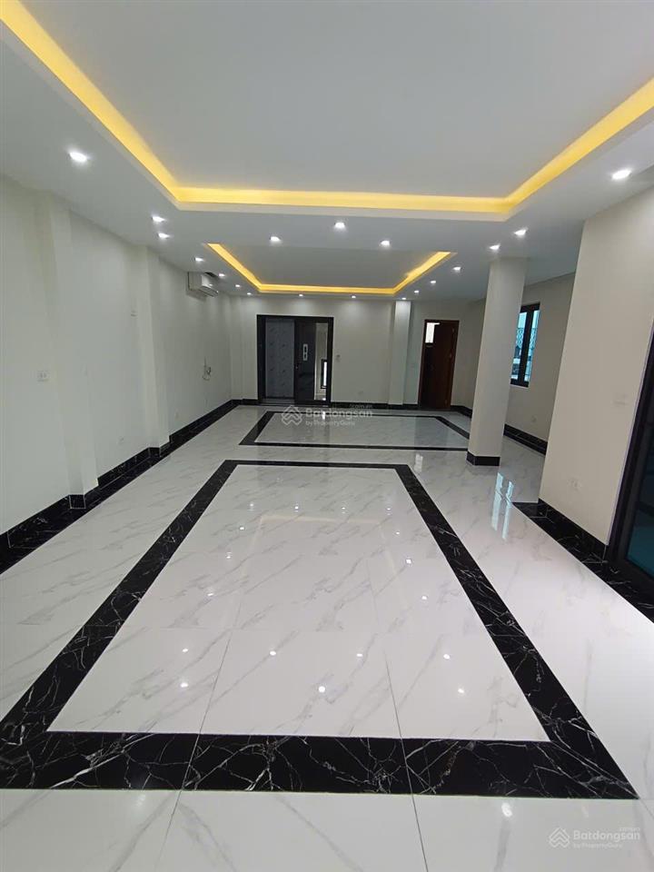 Cho thuê nhà khu vực yên xá  tân triều 90m2, 7 tầng, mt 10m, full điều hoà, thang máy. giá 58tr
