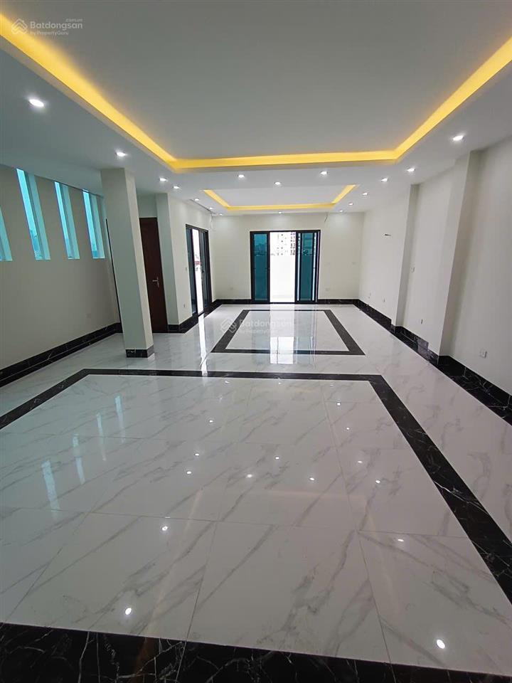 Cho thuê nhà khu vực yên xá  tân triều 90m2, 7 tầng, mt 10m, full điều hoà, thang máy. giá 58tr