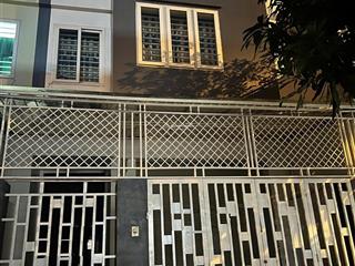 Cho thuê nhà kđt văn khê, hà đông. dt 85m, 4 tầng, mt 5m, điều hoà, nóng lạnh, bếp, giá 30tr