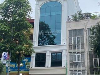 Bán tòa nhà văn phòng mới xây dựng xong ngõ 603 lạc long quân, 7x tỷ 110m2, 9 tầng, nhiều tiện ích