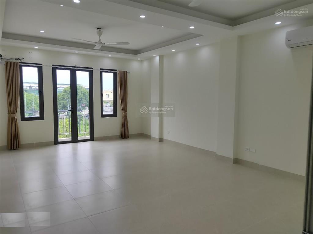 Cho thuê nhà văn phú, hà đông. dt 50m2, 6 tầng, mt 5m, thông sàn, thang máy, giá 25tr/th