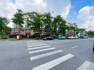 Shophouse, eastern park, thạch bàn lb, dt 108 m2, 5 t, mt 5 m, giá 37 tỷ 2, vỉa hè, ô tô tránh