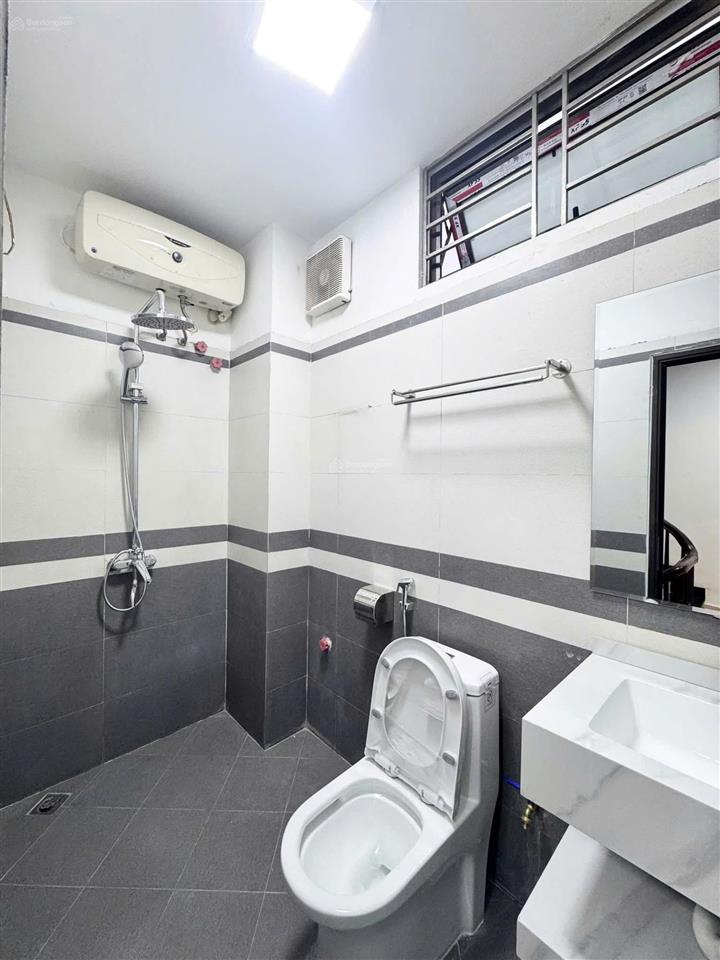 Đỉnh nóc! bán nhà xuân la, lô góc 2 thoáng, nhà mới cứng, gần hồ tây, full nội thất, 42m2*5t
