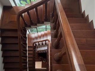 Bán biệt thự thang máy 306m2, 90 tỷ ở kđt dịch vọng, cầu giấy, hà nội