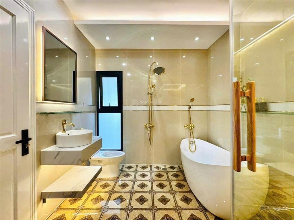 Bán nhà phường 11 tân bình, mặt tiền võ thành trang (8*20m), chỉ 80 tr/m2