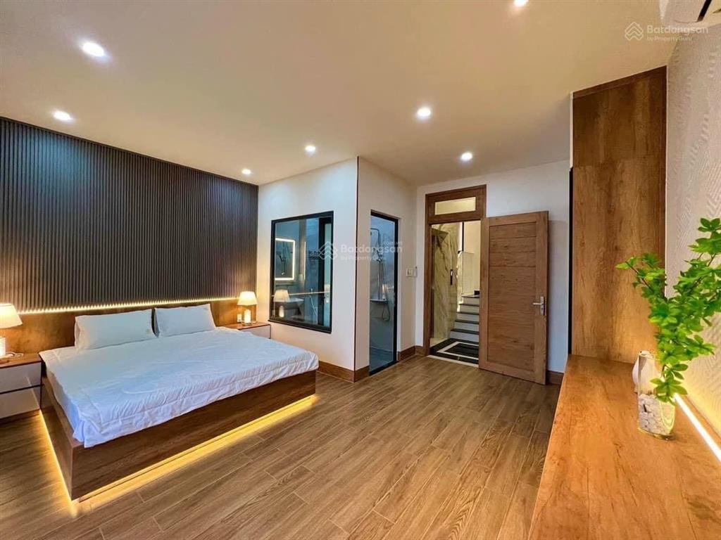 Bán nhà phường 1 tân bình, hẻm 305 lê văn sỹ (8*17m) sẵn dòng tiền 1,2 tỷ/năm