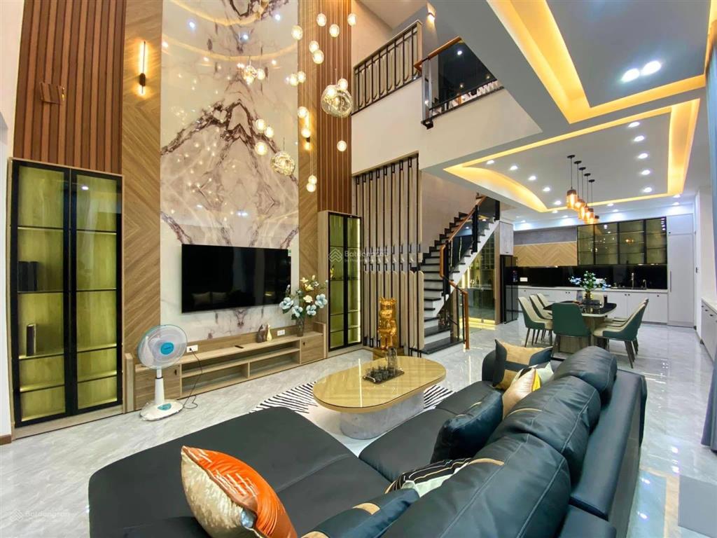 Bán nhà đường hoàng văn thụ, phường 4, tân bình, 5x15  nhà 4 tầng đẹp