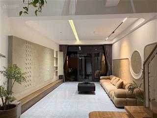 ***bán nhà đường hoàng văn thụ, phường 4, tân bình 4x18m, 4 tầng  10,4 tỷ