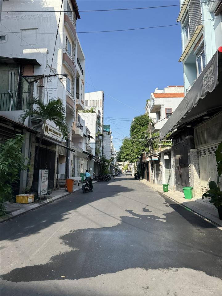 Bán nhà hxh nguyễn hiến lê, phường 13, tân bình, (5x24m), ngay cổng nhà ga t3  13,7 tỷ