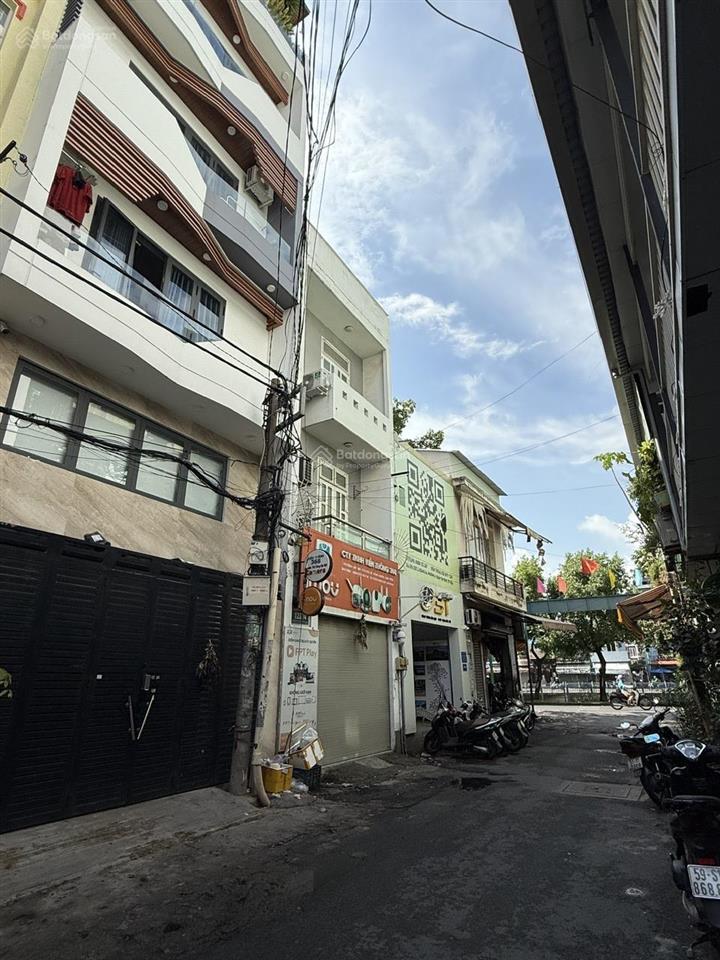 Bán nhà hxh hoàng sa, phường 5, tân bình (10*16m) 3 lầu hơn 15 tỷ, ngay bờ kè