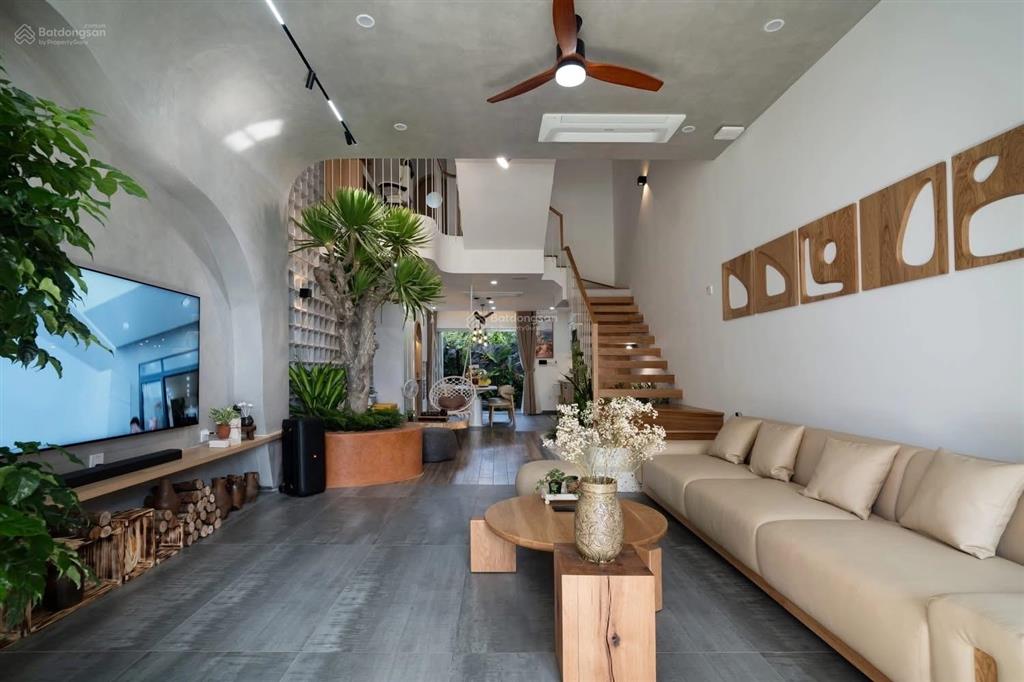 Bán nhà hxh giải phóng, phường 4, tân bình (4*17) 4 tầng nhà đẹp