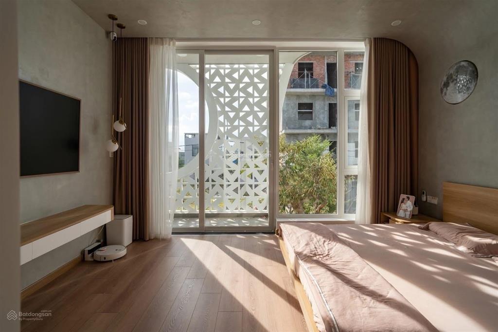 Bán nhà hxh giải phóng, phường 4, tân bình (4*17) 4 tầng nhà đẹp