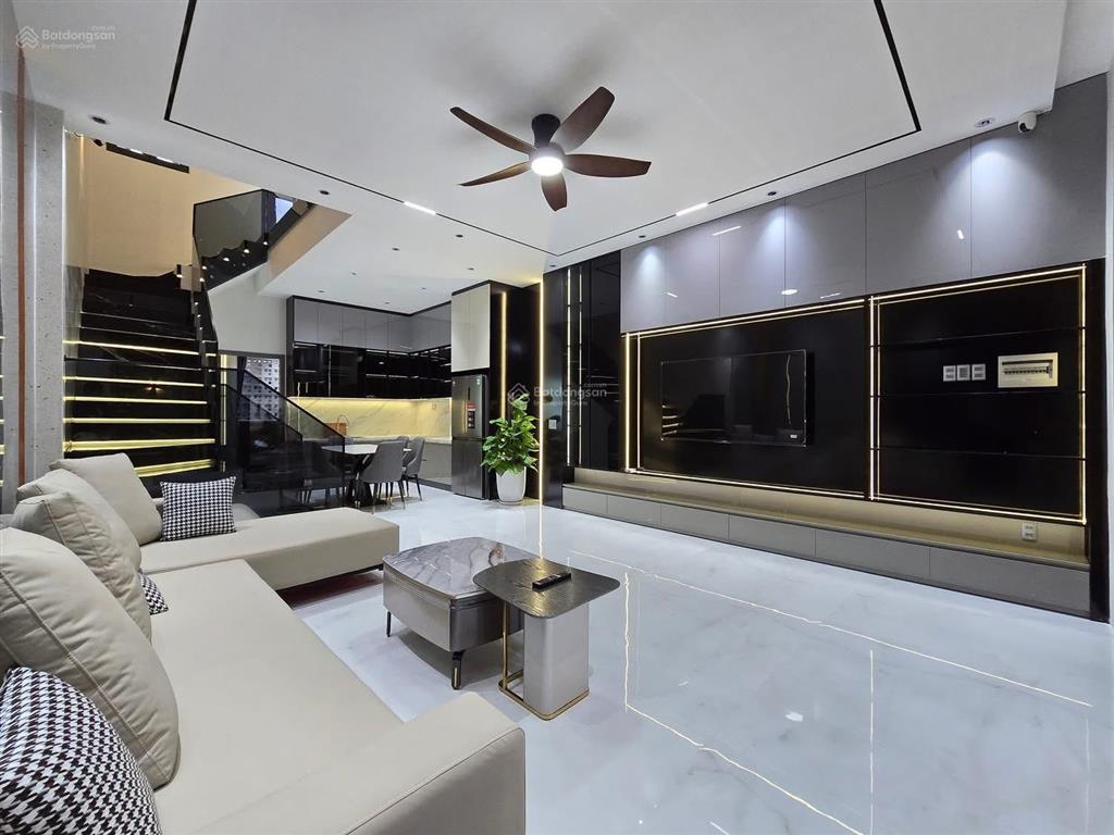 Bán nhà mặt tiền nguyễn minh hoàng, phường 12, tân bình (5*15,5)  4 tầng rẻ nhất khu k300