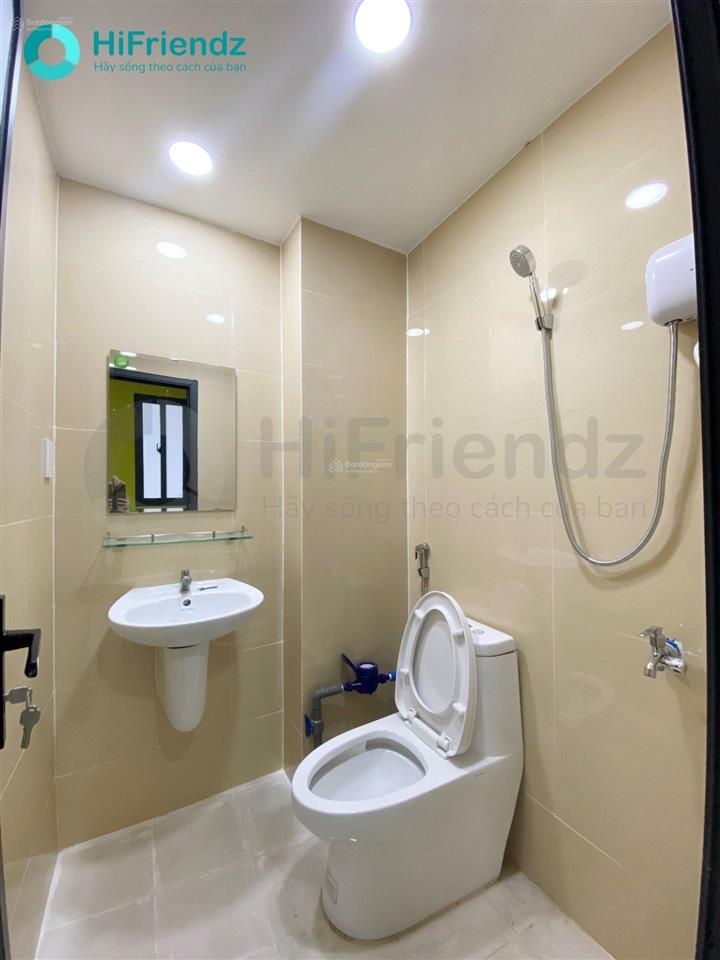 2pn siêu rộng 65m2  ở được 3  4 người  thang máy