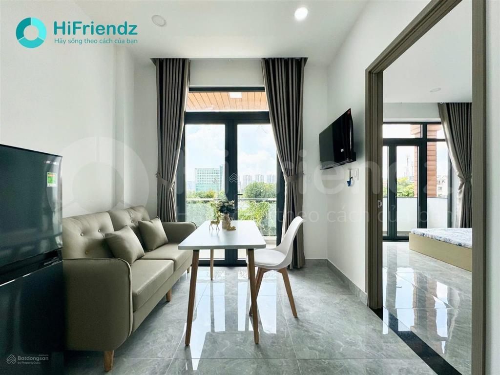 1pn  phòng 2 ban công  full nội thất máy giặt riêng