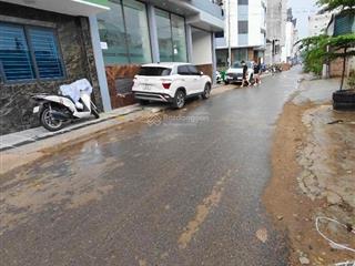 Bán đất trịnh văn bô 121m2, mặt đường 24m, vỉa hè to rộng, lô góc hiếm có, đầu tư xứng tầm, kd chất