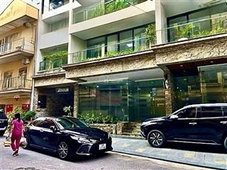 Bán tòa nhà văn phòng mặt phố từ liêm 310m2, mặt tiền 16m, view hồ, kinh doanh đỉnh, đường rộng 24m