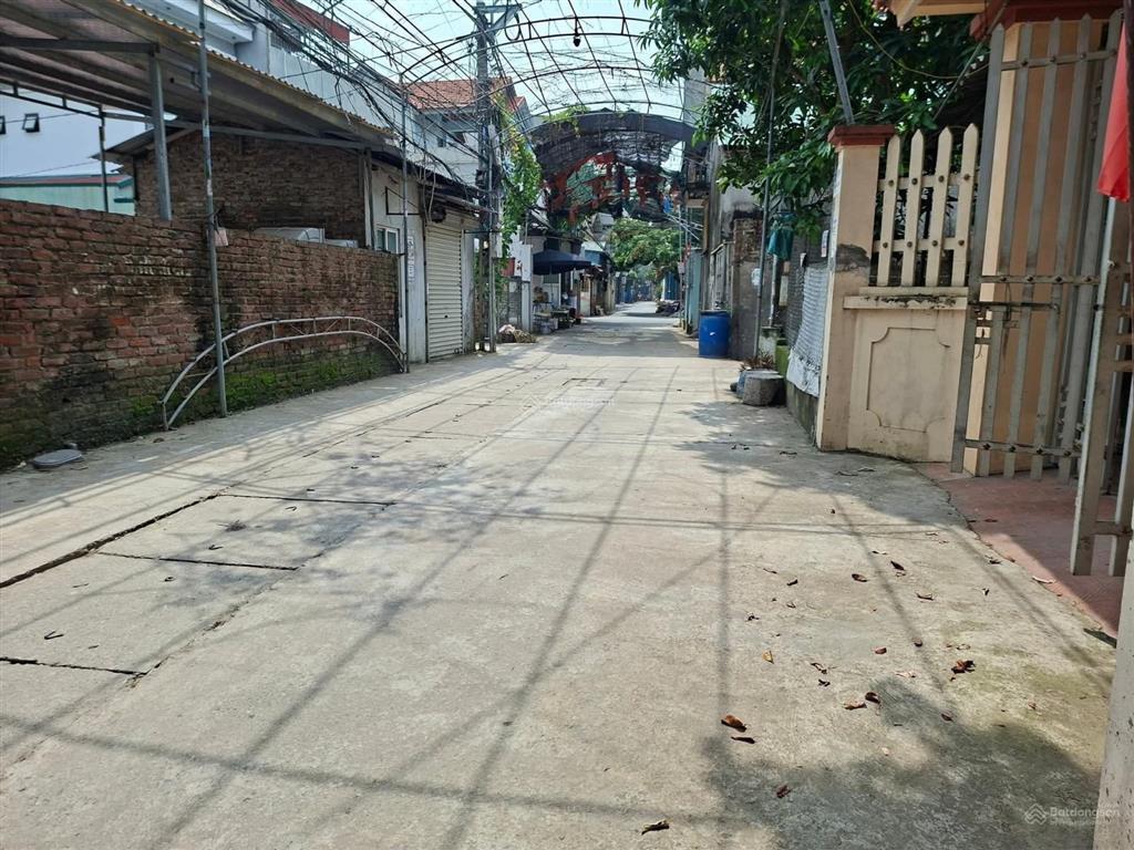 Đất trịnh văn bô 90m2 mt 8,2m, ô tô thông vào đất, 2 thoáng, xây ccmn hái ra tiền, vị trí đẹp tiện