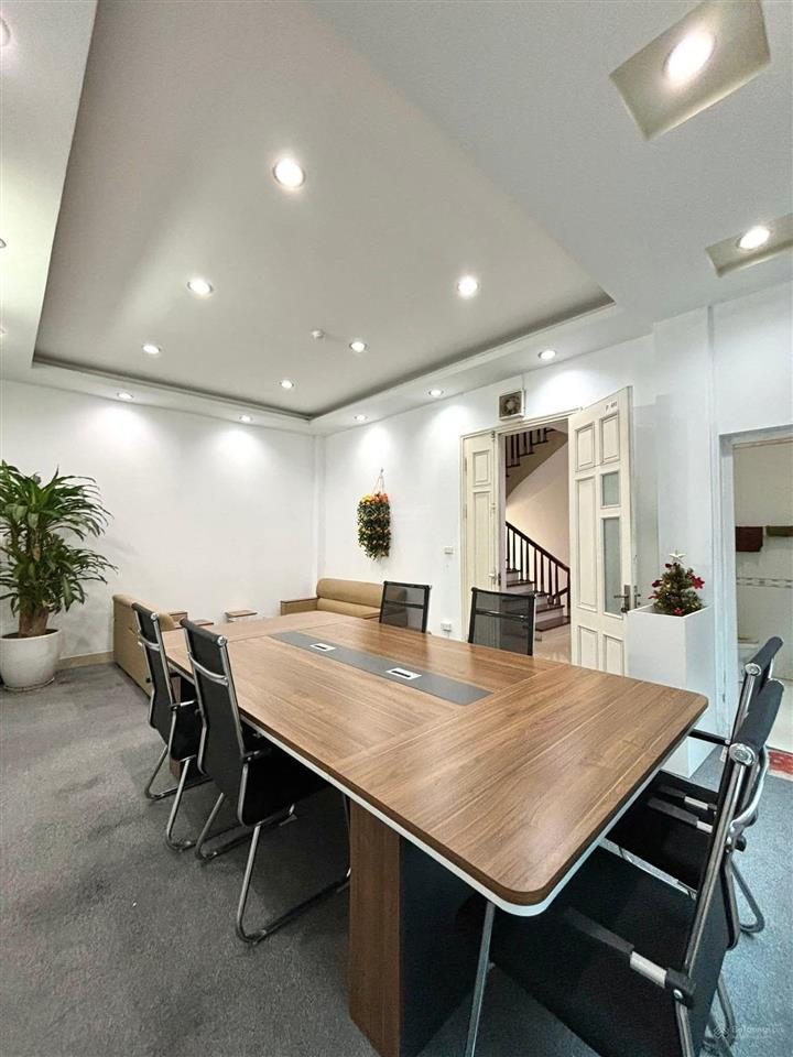 Nhà phân lô vỉa hè tái định cư phú diễn 50m2 x 7 tầng kinh doanh, đầu tư, giá hợp lý, dân xây chất