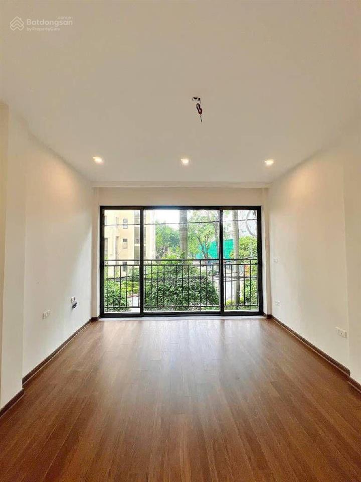 Nhà phân lô vỉa hè tái định cư phú diễn 50m2 x 7 tầng kinh doanh, đầu tư, giá hợp lý, dân xây chất