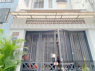 Nhà 4 tầng  ngay ubnd quận gò vấp  xây kiên cố vào ở ngay  nhỉnh 5 tỷ.