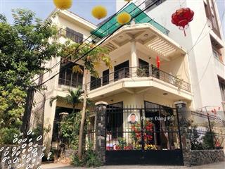 Biệt thự căn gốc diện tích đẹp 8x15m nhà 1 đời chủ hẻm xe tải vài bước chân ra mặt tiền.