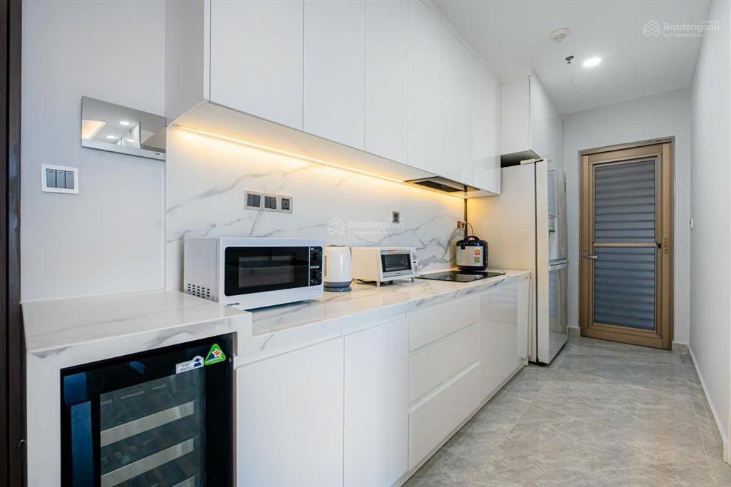 Hot, giá tốt  cho thuê căn hộ the peak midtown phú mỹ hưng, nội thất cao cấp view siêu đẹp và mát