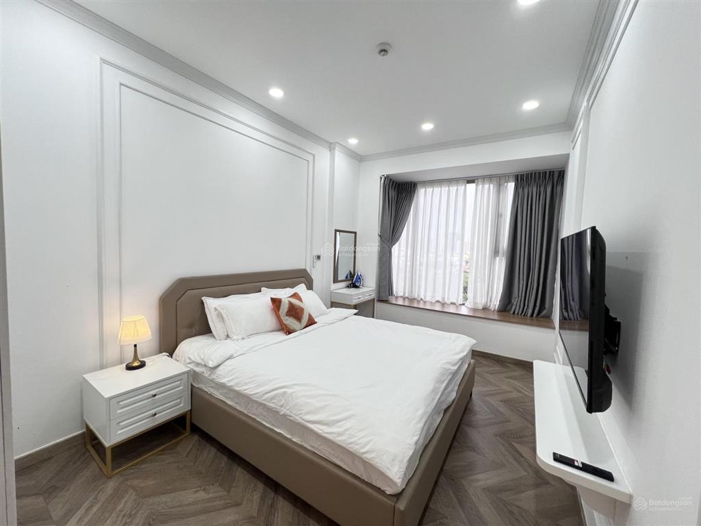 Hot, giá tốt  cho thuê căn hộ the peak midtown phú mỹ hưng, nội thất cao cấp view siêu đẹp và mát