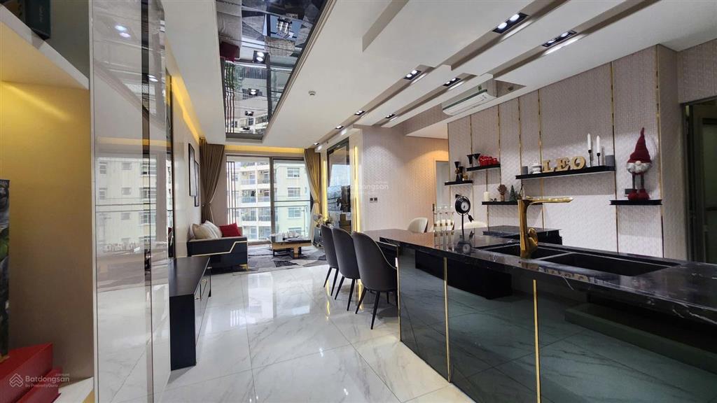 Cho thuê căn hộ cao cấp the grande midtown m5, phú mỹ hưng 2pn view biệt thự mát mẻ