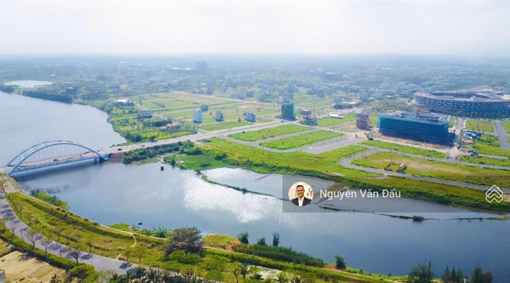 Giá tốt bán biệt thự xây thô fpt 3.5 tầng, dt đất 216m2 (9x24m)  bđs rồng đỏ chuyên fpt