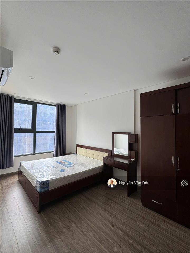 Cho thuê căn 2pn fpt plaza 2 đầy đủ nội thất, tầng cao. có thể vào ở ngay.
