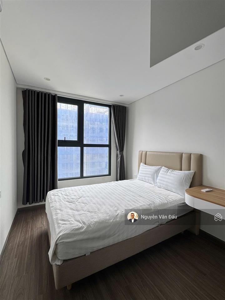 Cho thuê căn 2pn fpt plaza 2 đầy đủ nội thất, tầng cao. có thể vào ở ngay.