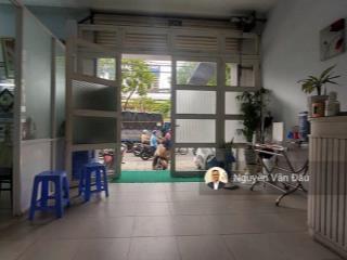 Cho thuê lâu dài nhà 3.5 tầng mặt tiền rộng 7m đường quang trung gần bệnh viện đa khoa đà nẵng.