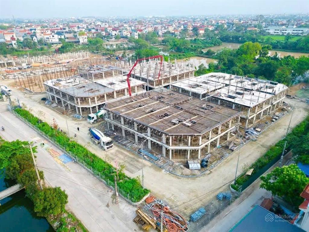 Chính chủ cần bán căn 80m2 lk trằm sen phương trung  thanh oai  hn giá 6xtr/m2  0989 388 ***