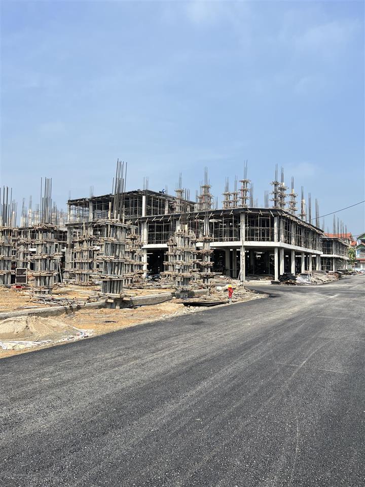 Chính chủ cần bán căn 80m2 lk trằm sen phương trung  thanh oai  hn giá 6xtr/m2  0989 388 ***