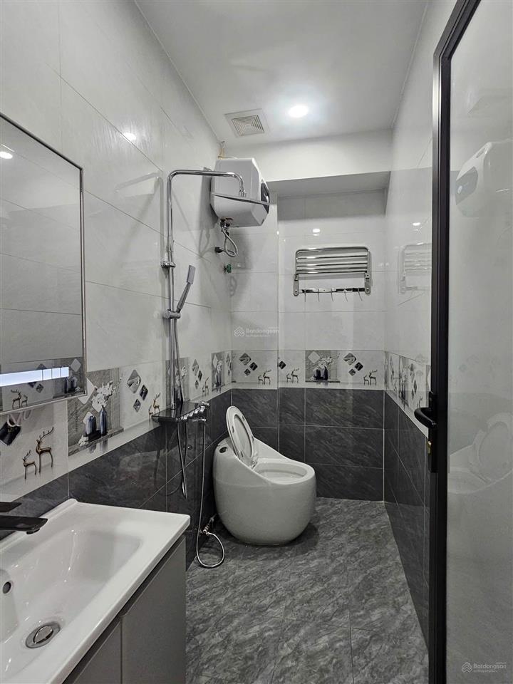 Lô góc thang máy phố kim ngưu, ngõ thông, 30m ô tô, full nội thất 43m * 5t gần bách kinh xây