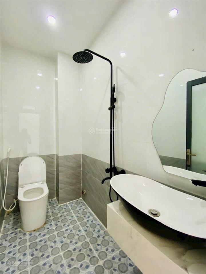 Nhà trần đại nghĩa, trước nhà 3 gác, ngõ thông, kd, sổ đỏ cc, full nội thất 37m2, gần bách kinh xây