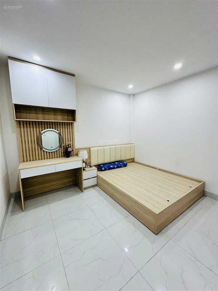 Nhà trần đại nghĩa, trước nhà 3 gác, ngõ thông, kd, sổ đỏ cc, full nội thất 37m2, gần bách kinh xây