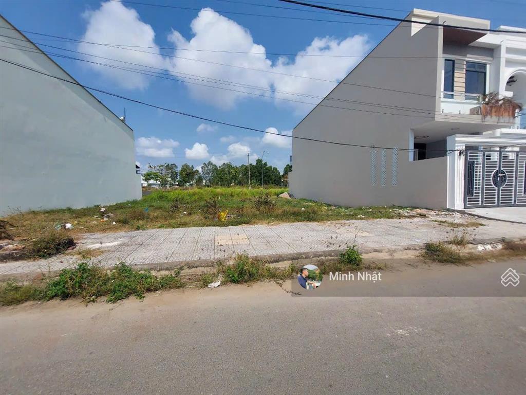 Bán gấp đất trong tuần, đất gần kcn tân kim, cần giuộc, long an, dt 90m2, khu đông dân cư, chỉ 4xx